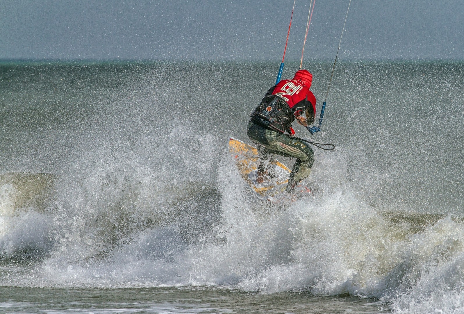 Kitesurf à Villeneuve-lès-Maguelone Photo réalisée par Bernard MARTIN-RABAUD