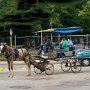 12 - A pied à cheval ou en voiture