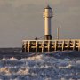 42 - Crépuscule sur mer démontée